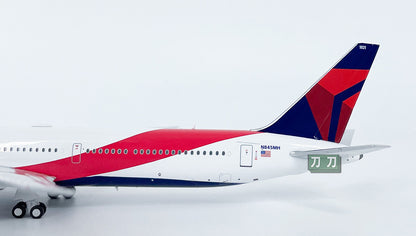 1:400 Panda DELTA BOEING 767-400 Passenger Airplane Diecast Aircraft Plane Model