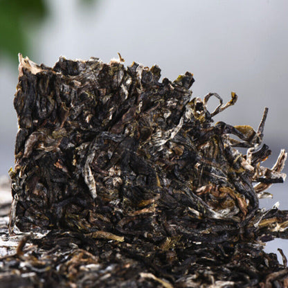 250g Top Green Tea Old Tree Pu-erh Cha Tea Brick Yunnan Early Spring Pu-Erh Tea