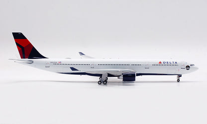1:200 32CM InFlight DELTA AIRBUS A330-300 Passenger Plane Diecast Aircraft Model