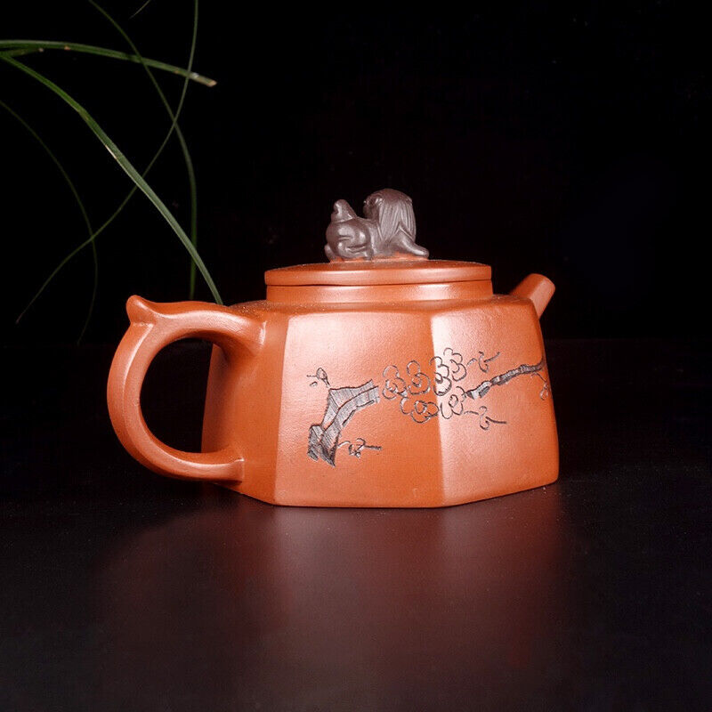 Chinese Yixing Zisha Clay Handmade Exquisite Teapot （狮尊 底款：周桂珍）