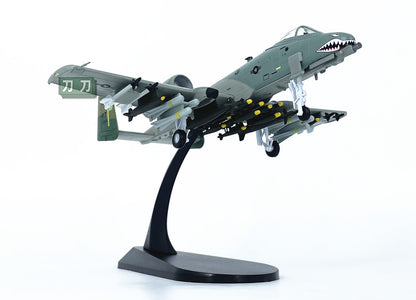 1:100 WLTK USA A-10 Attack Fighter Plane Diecast Military Aircraft Model