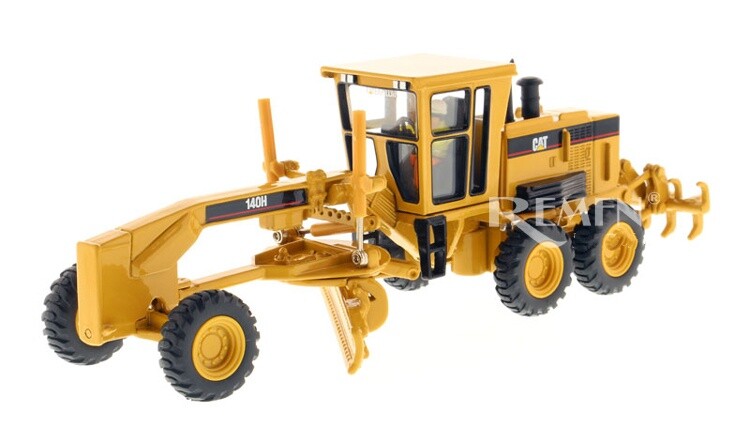 1:50 DM 140H Motor Grader Construction Vehicles Machine Diecast Model Collection