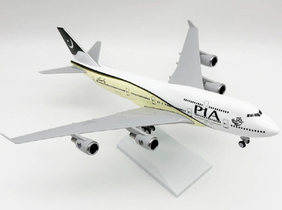 30CM PIA Pakistan BOEING 747-400 Airplane Landing Gear Resin Aircraft Model