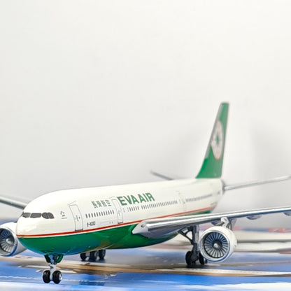 1:400 Aeroclassics EVA AIR A330-200 Passenger Airplane Diecast Plane Model