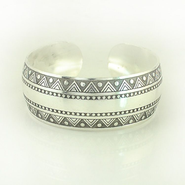 Women Fashion Bracelets Silver Plated Carved Flower Vintage Cuff Tibetan Bangles