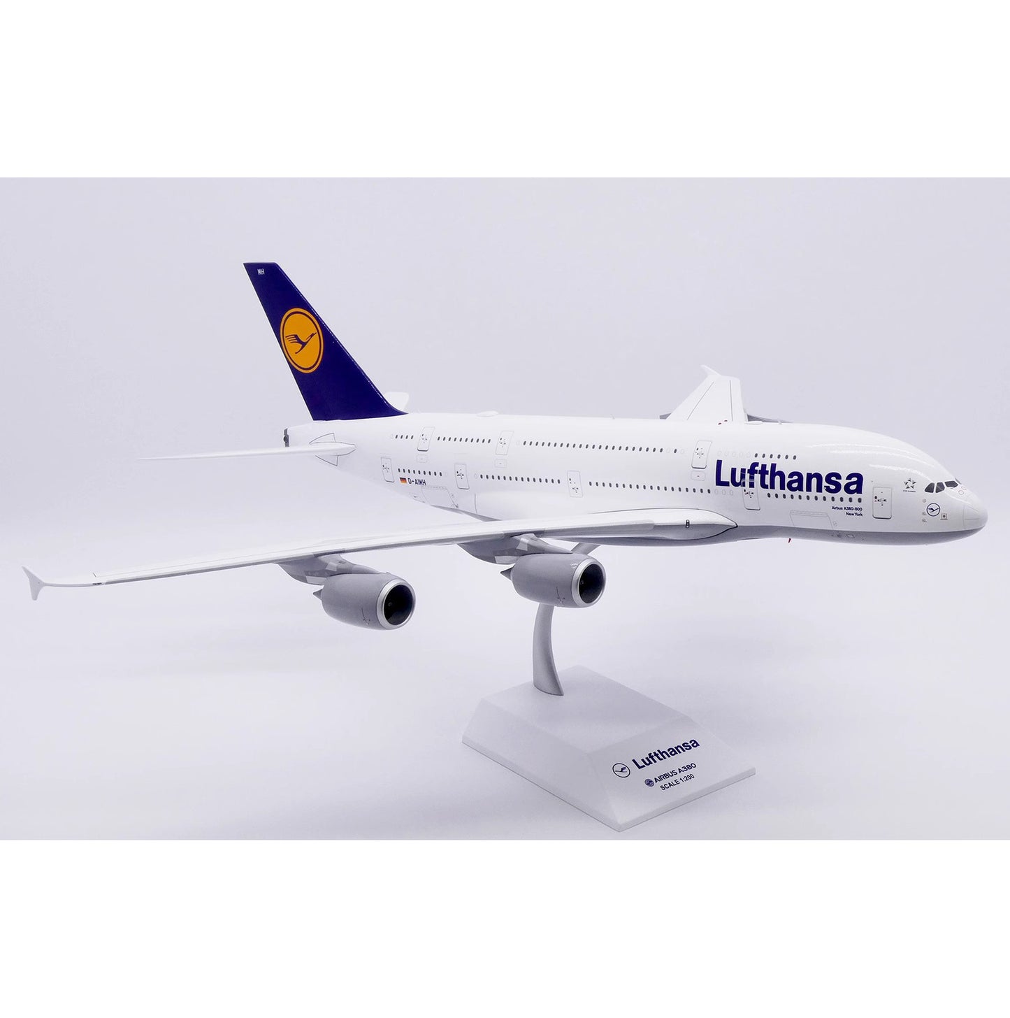 1:200 37CM JC Wings Lufthansa AIRBUS A380 Passenger Plane Diecast Aircraft Model