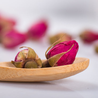 Red Rose Bud Tea Dried Floral Herbal Tea Chinese Blooming Flower Tea Premium