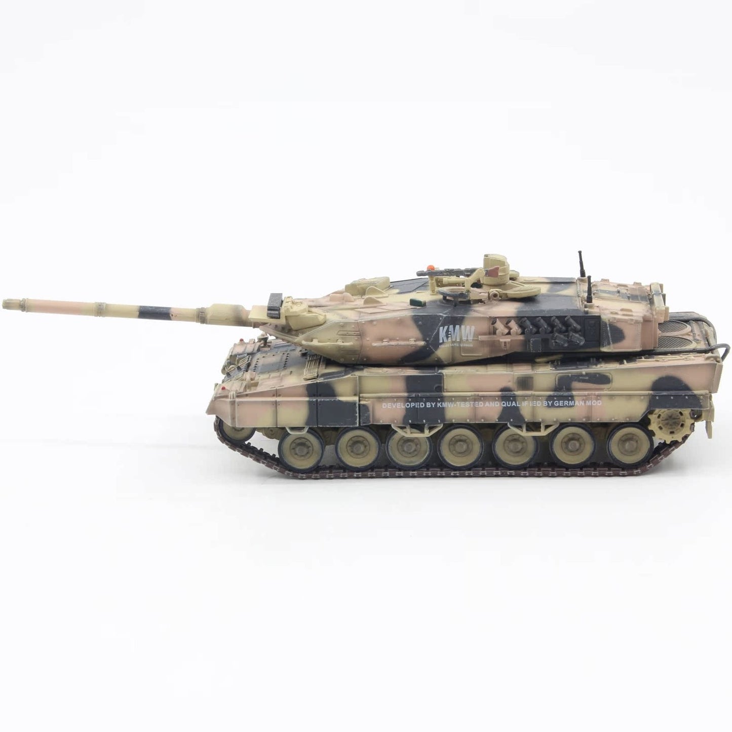 1/72 German Leopard 2A7 Main Battle Tank Sand-colored camouflage finished model