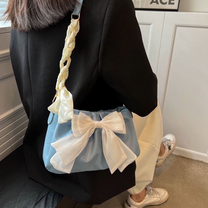 White Bow Versatile Shoulder Bag Summer Autumn Pleated Cloud Handbag 28*15*8 cm