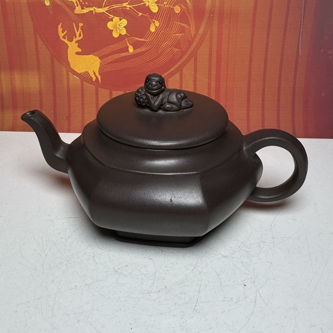 Chinese Yixing Purple Clay Teapot Tea Set Pot Zisha Ceramic Cute Decor Figurine