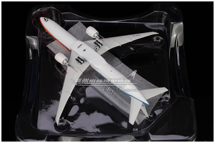1:400 Phoenix KLM BOEING 777-300ER Passenger Airplane Diecast Aircraft Model