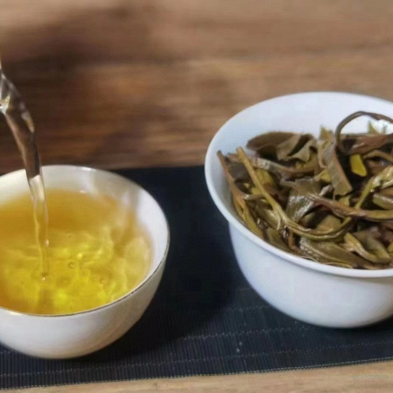 100g Raw Puer Tea Cake Ban Zhang Yunnan Ancient Tree Mountain Grown Fresh Aroma