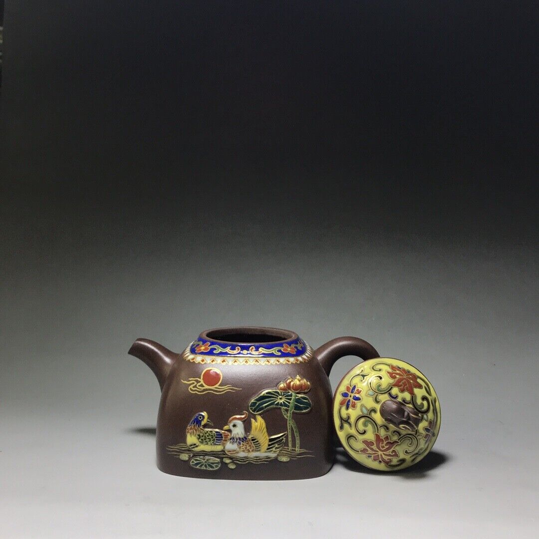 Chinese Yixing Zisha Clay Handmade Exquisite Teapot（鸳鸯 底款：陈涛手制）