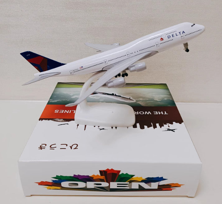20CM DELTA BOEING 747-400 N670US Passenger Aircraft Plane Diecast Airplane Model