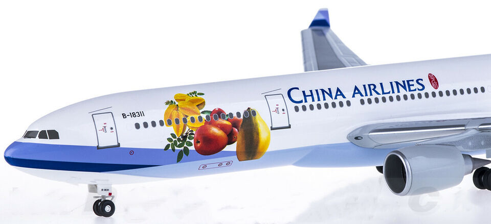 1:200 32CM Hogan CHINA AIRLINE AIRBUS A330-300 Passenger Plane ABS Plastic Model