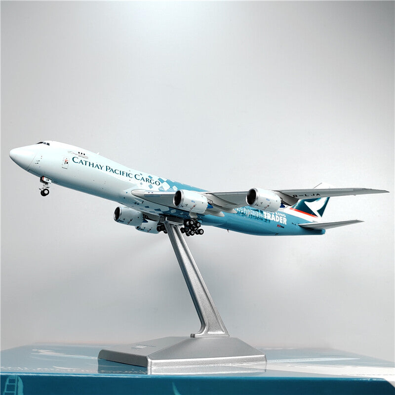 1:400 Y Wings CATHAY PACIFIC CARGO BOEING B747-8F Airplane Diecast Plane Model