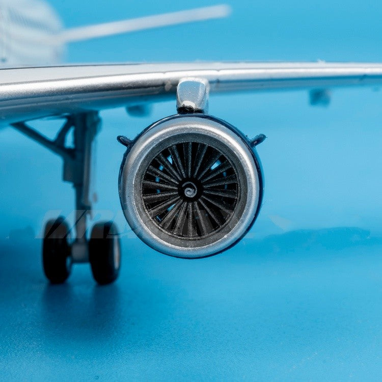1:200 Geminijets American Airlines Airbus A321 N578UW Airplane Diecast Model