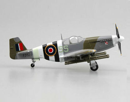 Easy Model P-51B Fighter (FZ152. 1944) 1/72 finished plane model aircraft