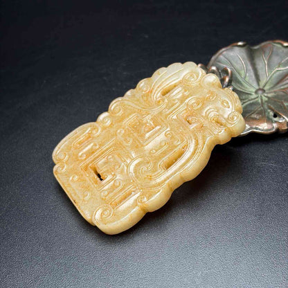 Chinese Natural Hetian Jade Hand-carved Exquisite Dragon Pendant 31242