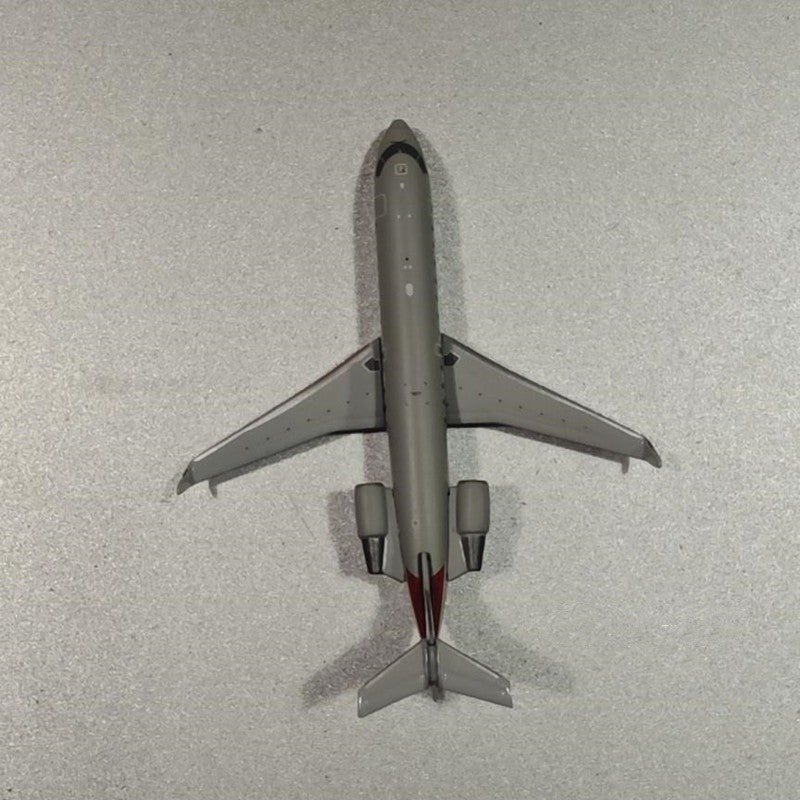1:400 Geminijets American Airlines Bombardier CRJ200LR Airplane Diecast Model