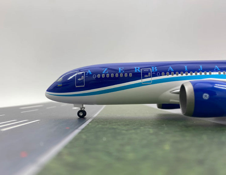 29CM 1:200 Hogan Azerbaijan Boeing 787-8 Airplane ABS Plastic Aircraft Model