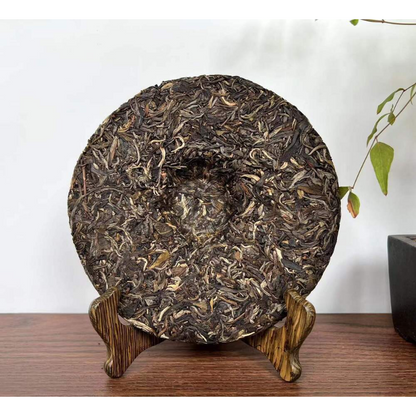 Ba Wang Qing Bin (Overlord Green Cake) Pu-erh Tea 357g Health Tea