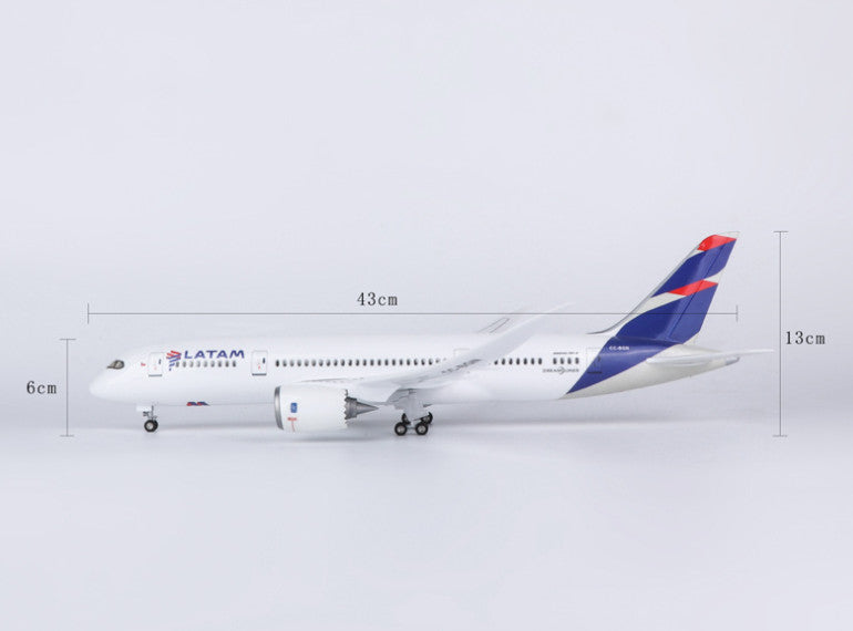 1:130 43CM LATAM BOEING 787 Passenger Airplane Landing Gear Resin Aircraft Model
