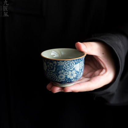 Vintage Blue and White Floral Pattern Porcelain Teacup 65ml Kung Fu Tea Cup