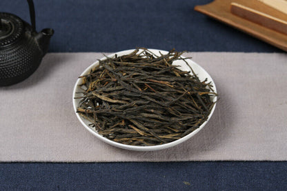 Fengqing Dian Hong tea spring tea Two-leaf pine needles (No. 1) Lijiao black tea