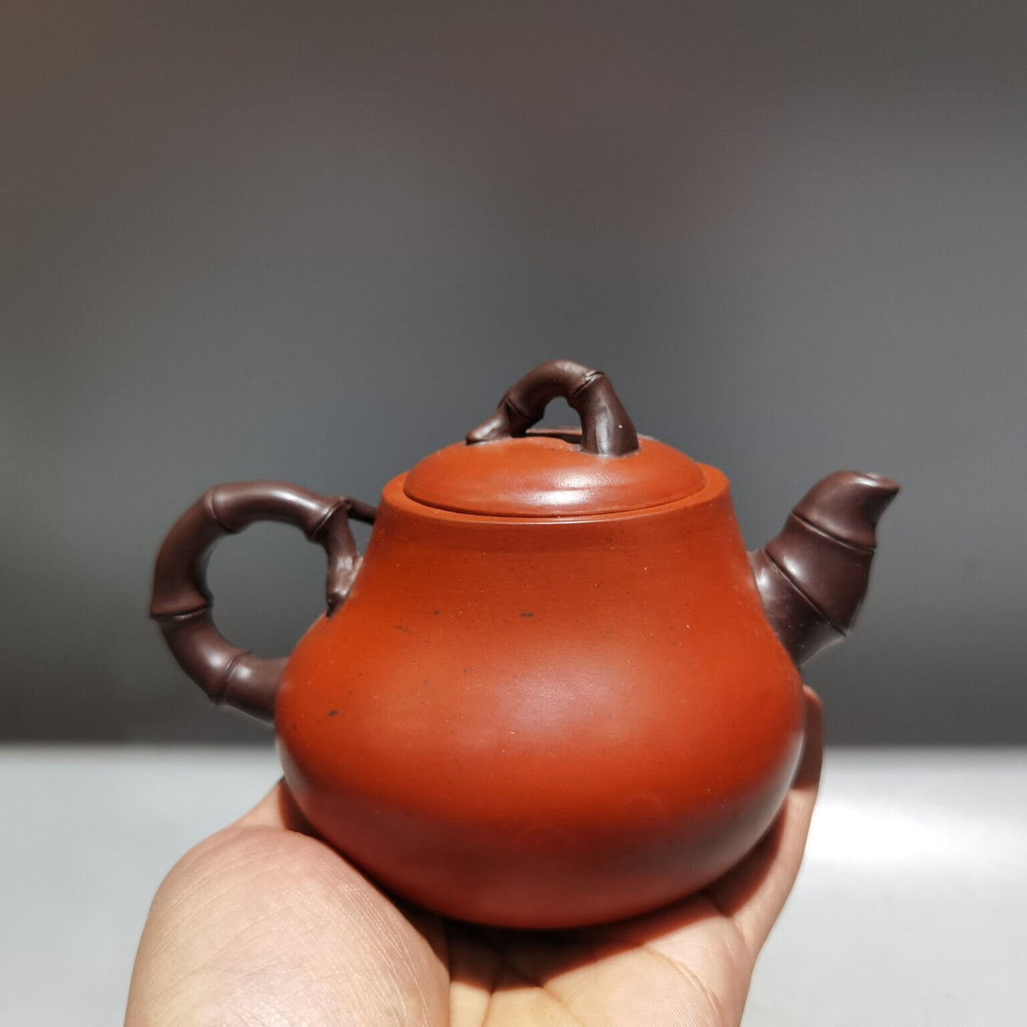 Chinese Yixing Zisha Clay Handmade Exquisite Teapot （竹韵壶 底款：魏援良)