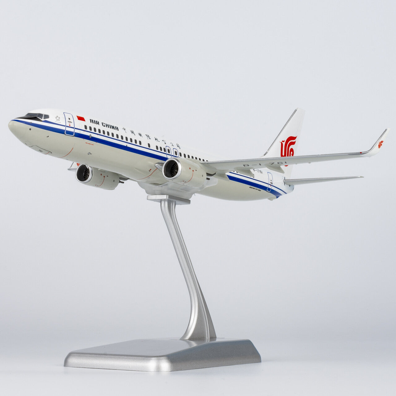 1:200 NG Models Air China Boeing 737-800 Passenger Diecast Aircraft Model