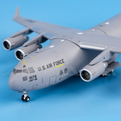 1:400 GeminiJets United States Air Force C-17A Diecast Aircraft Model