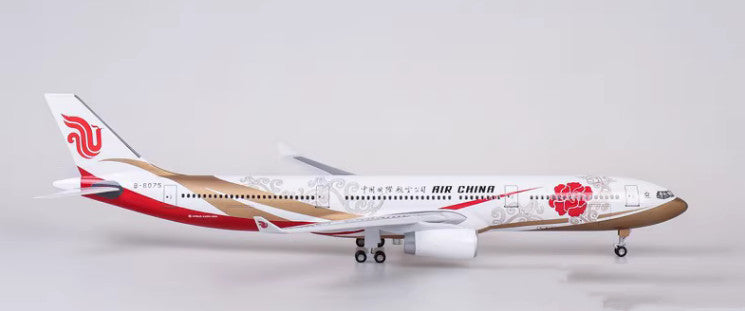47CM 1:135 AIR CHINA AIRBUS A330 Passenger Airplane Landing Gears Resin Model