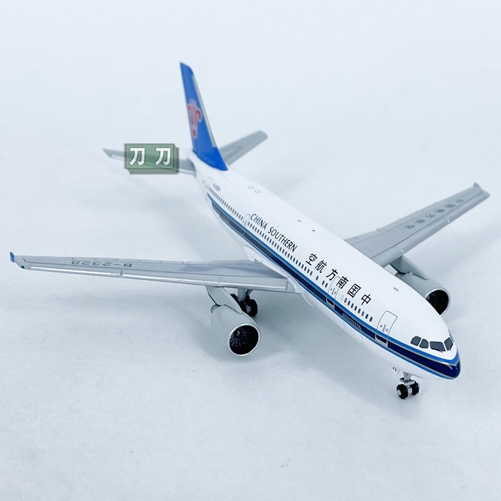 1:400 JET CHINA SOUTHERN A300-600R B-2323 Passenger Airplane Diecast Model