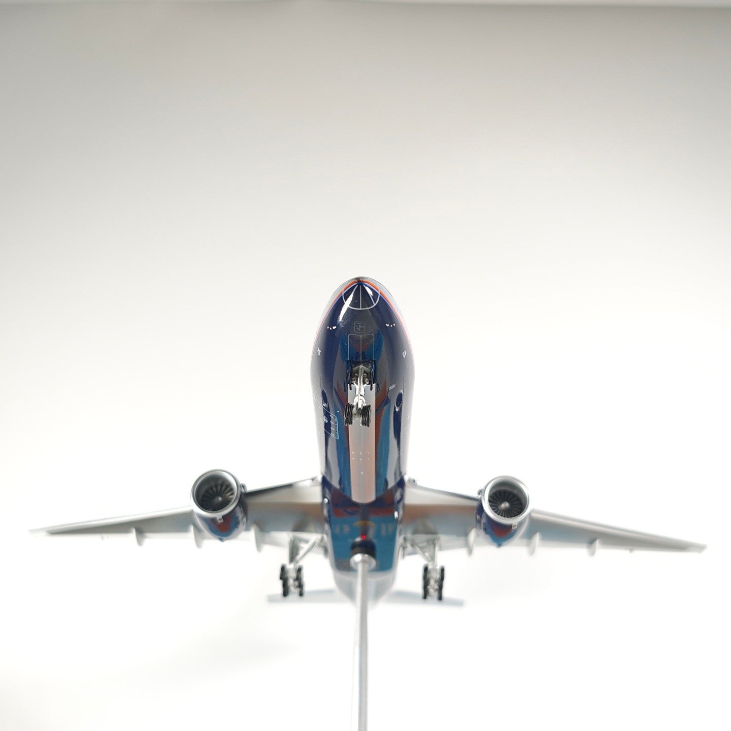 1:200 InFlight United Airlines B777-200 N786UA Airplane Diecast Plane Model