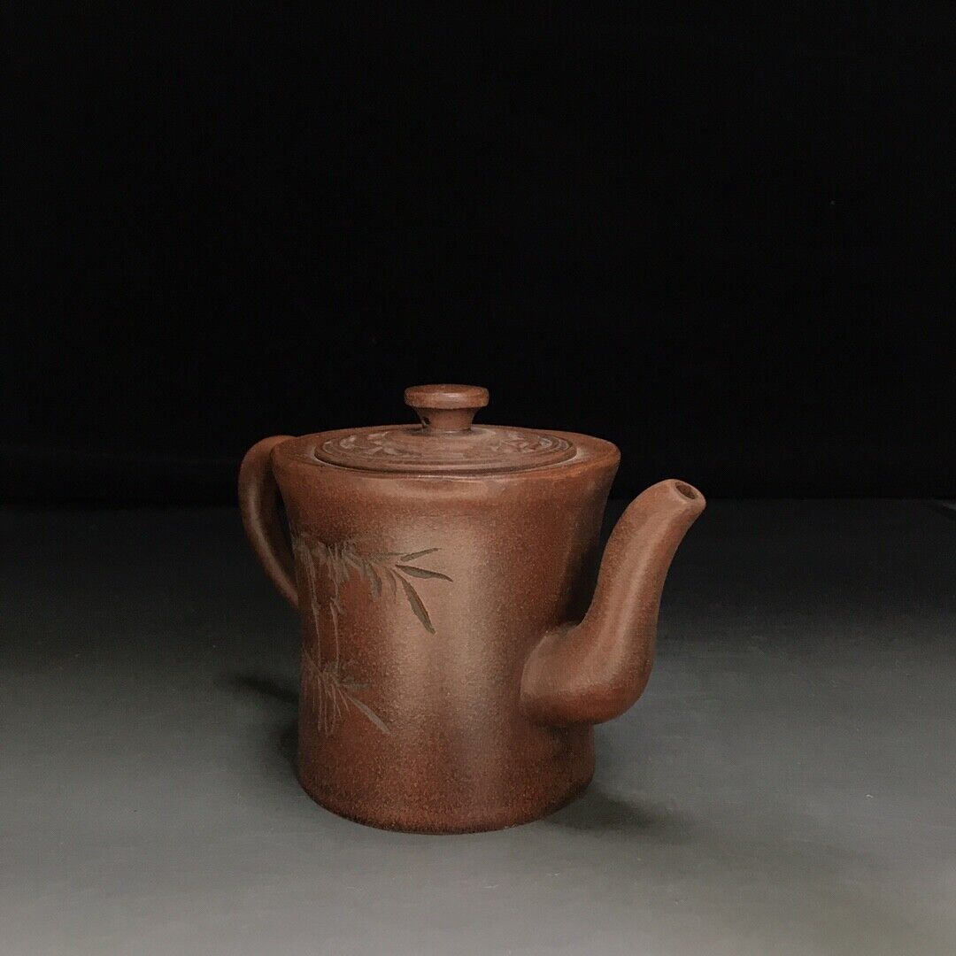 Chinese Yixing Zisha Clay Handmade Exquisite Teapot （奖杯壶 底款：邵景南））