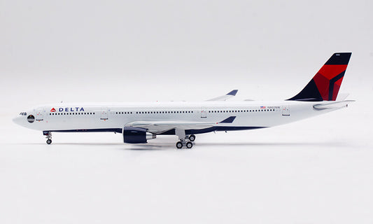 1:200 32CM InFlight DELTA AIRBUS A330-300 Passenger Plane Diecast Aircraft Model