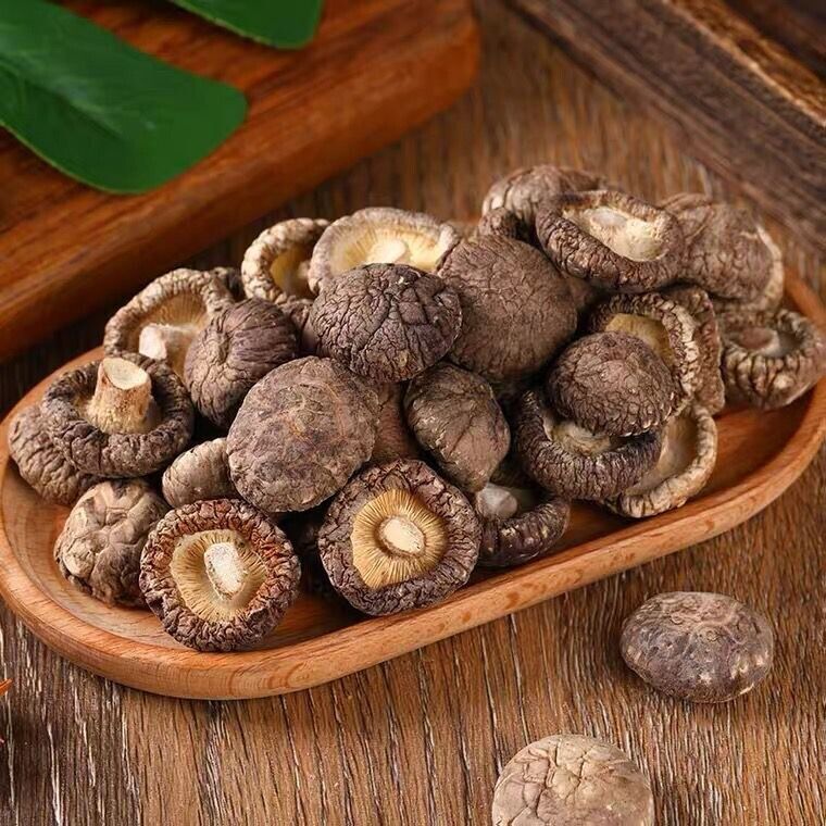 Dried Shiitake Mushrooms Wooden Natural Kitchen Food Natural Fungus