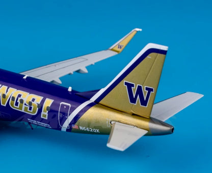1:200 GeminiJets Alaska Airlines Embraer ERJ-175LR Airplane Diecast Plane Model