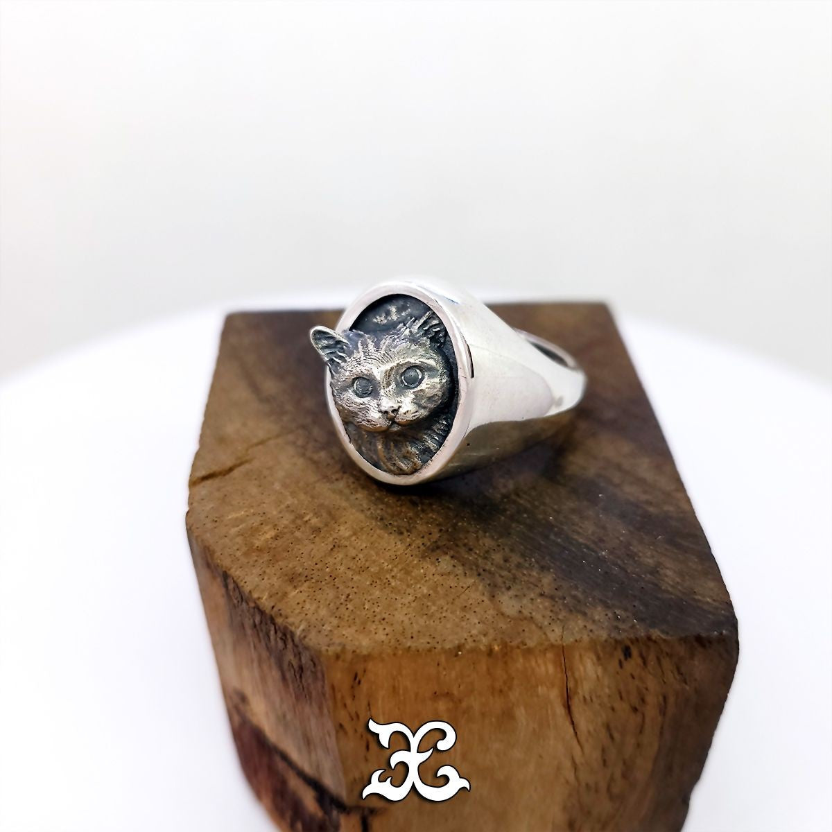 Vintage Cat Relief Ring Adjustable Open Silver Plated Pet Jewelry