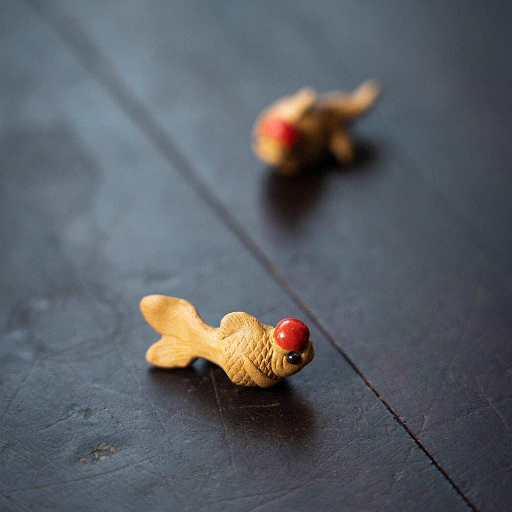 One Piece Small Tea Pet Fish Statue Real Chinese Yixing Zisha Duan Clay Tea Play