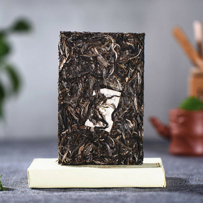 250g Top Green Tea Yunnan Early Spring Pu-Erh Tea Old Tree Pu-erh Raw Tea Brick