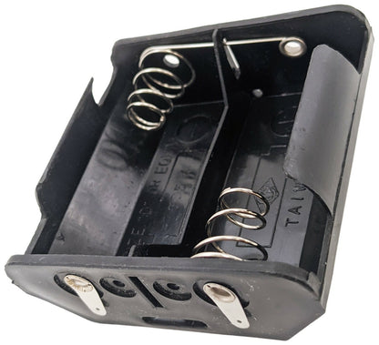 2 'D' Cell Battery Holder with Solder Lug Terminals, Plastic Case (2.8"x2.8"x1")