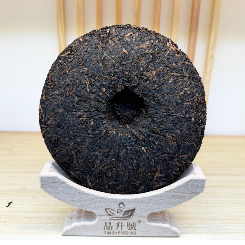 357g Yunnan Ancient Tree Pu'er Tea Ripe Tea Cake Menghai Yiwu Qizi Cake Tea