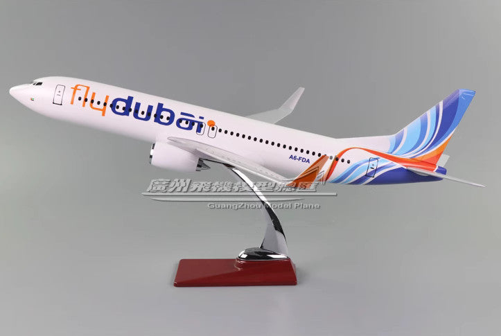48CM Flydubai BOEING 737-800 A6-FDA Passenger Airplane Resin Aircraft Model