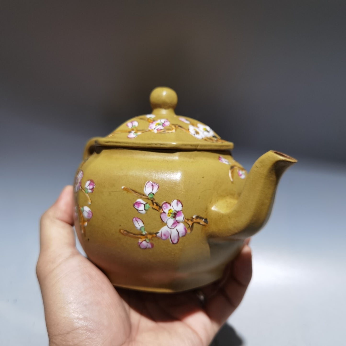 Chinese Yixing Zisha Clay Handmade Kung Fu Tea Exquisite Plum Blossom Teapot
