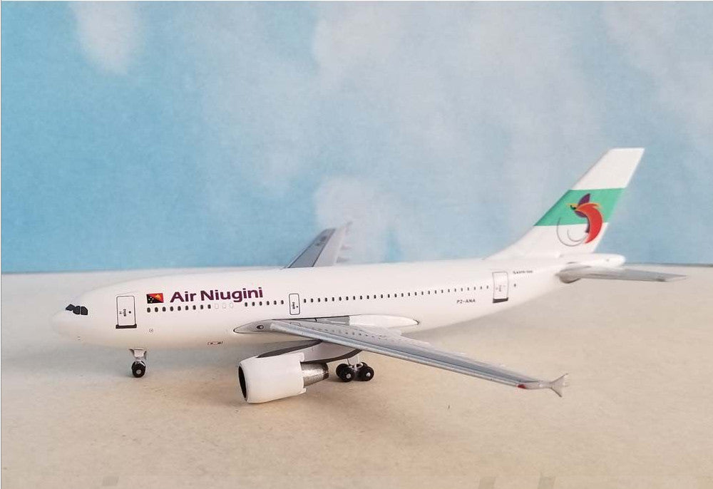 1:400 AeroClassics Air Niugini Airbus A310-300 P2-ANA Airplane Diecast Model