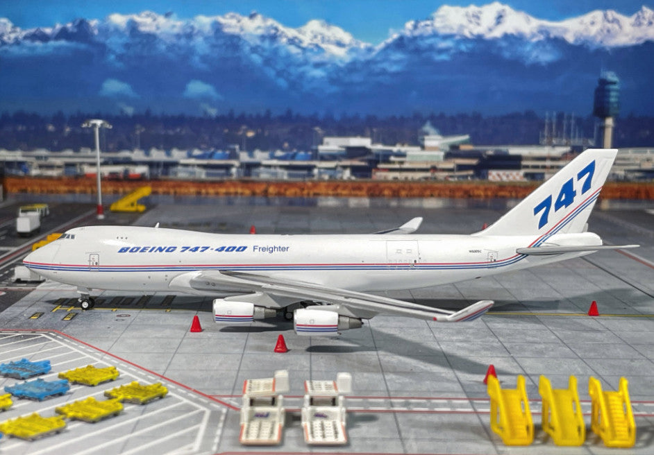1:400 JC Wings BOEING 747-400 Freighter Diecast Plane Aircraft Model