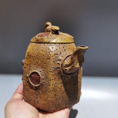 Chinese Yixing Zisha Clay Handmade Exquisite Teapot （六方松鼠壶 低款：时大彬)