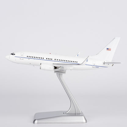 1:200 NGmodels USAF Boeing 737-700 620149 Passenger Airplane Diecast Plane Model